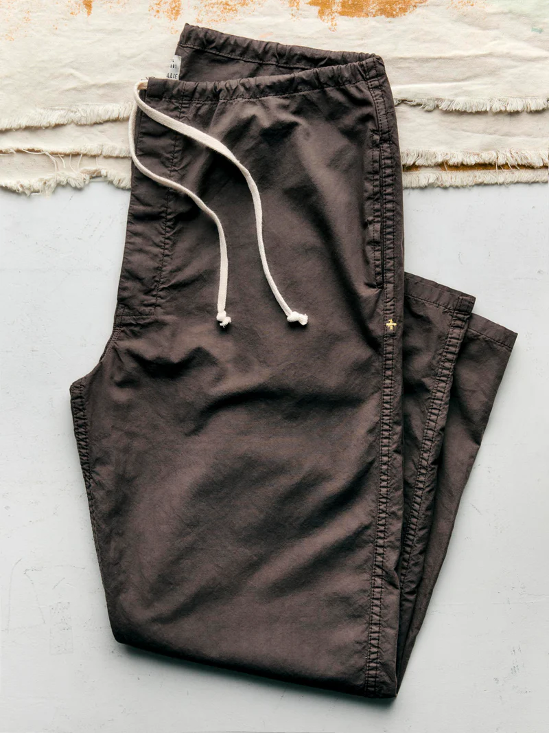the lounge pant in umber poplin 2